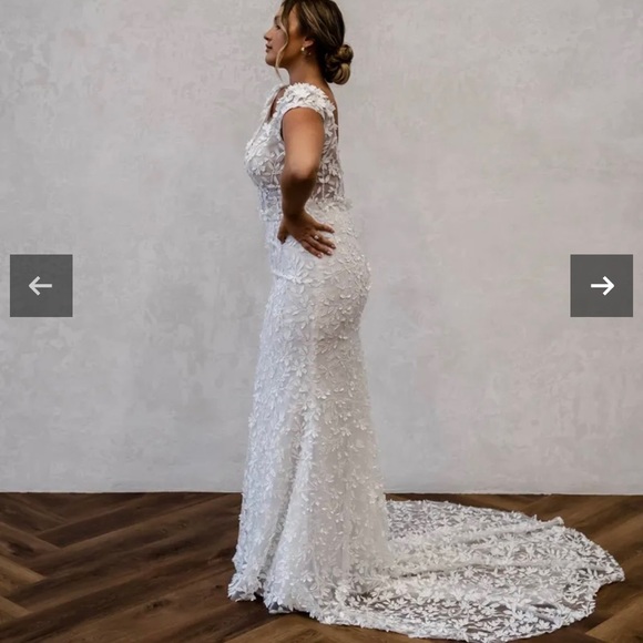 Made with love Darcy Wedding dress Gown Ivory 3D Floral Lace US Size 8 AU 12 - Picture 4 of 16